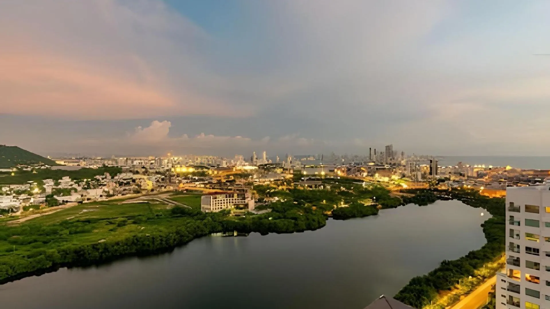 Apartment Nuevo Con Impresionante Vista A La Laguna Piso 21 Cartagena